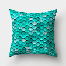 Load image into Gallery viewer, Mermaid Scale Sequin Pillow Case