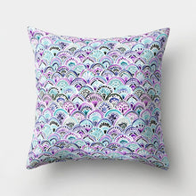 Load image into Gallery viewer, Mermaid Scale Sequin Pillow Case