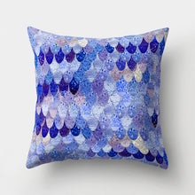 Load image into Gallery viewer, Mermaid Scale Sequin Pillow Case