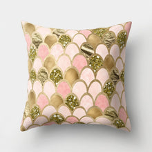 Load image into Gallery viewer, Mermaid Scale Sequin Pillow Case