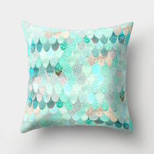 Load image into Gallery viewer, Mermaid Scale Sequin Pillow Case