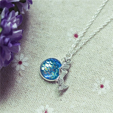 Load image into Gallery viewer, Dreamy Mermaid + Scale Necklace