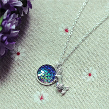 Load image into Gallery viewer, Dreamy Mermaid + Scale Necklace
