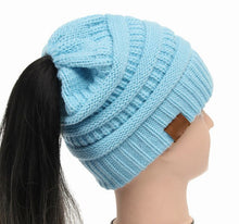 Load image into Gallery viewer, Ponytail Women&#39;s Knitted Beanie ll 25 Colors