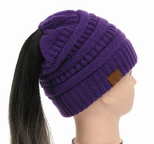 Load image into Gallery viewer, Ponytail Women&#39;s Knitted Beanie ll 25 Colors